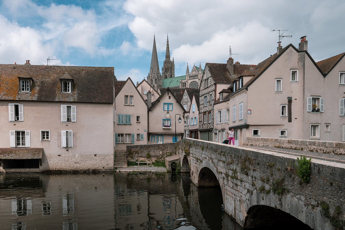 Girls in Chartres