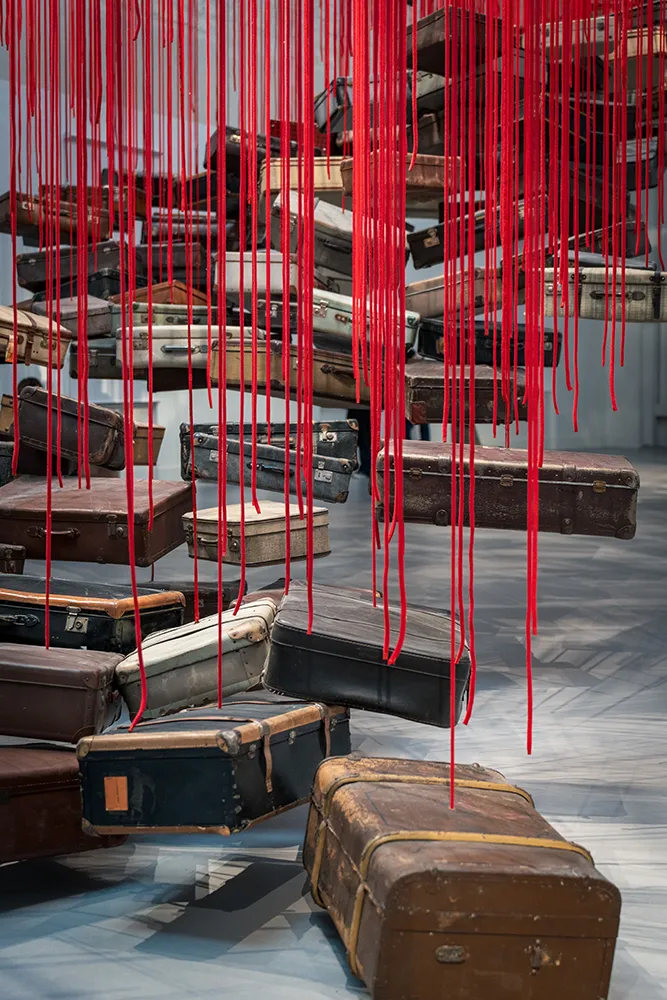 Plongez dans l’univers poétique de Chiharu Shiota au Grand Palais 4