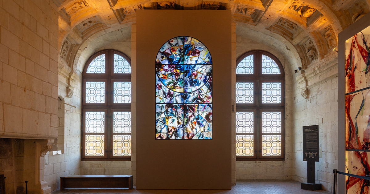 Kim En Joong at Chambord : when the art of stained glass