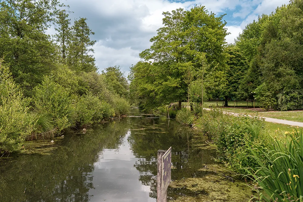 Que faire à Saint-Quentin ? Une escapade entre Art déco, histoire et nature 25 Parc d'Isle de Saint-Quentin
