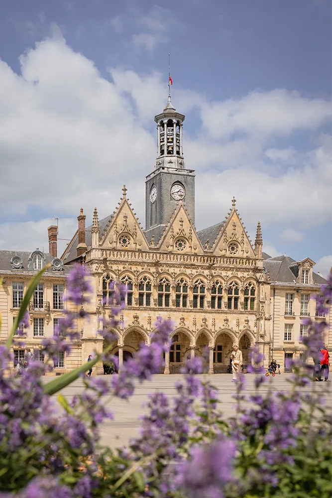 Que faire à Saint-Quentin ? Une escapade entre Art déco, histoire et nature 4 saint quentin town hall