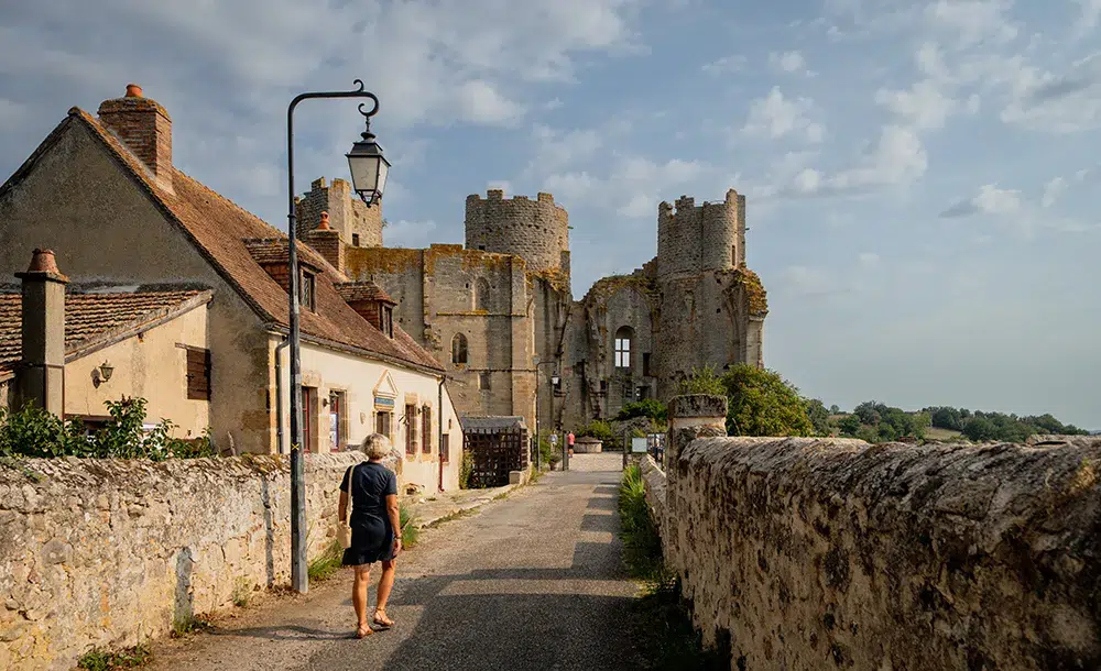 Au cœur du berceau des Bourbons : visite des vestiges du château de Bourbon-l’Archambault 4 Château de bourbon-l'archambault